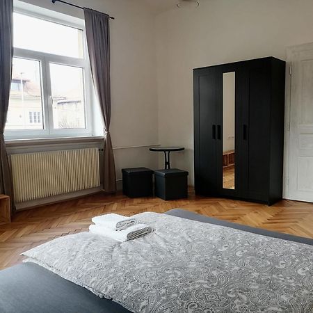 Pirc Apartment On Dunajska Street Lubiana Esterno foto