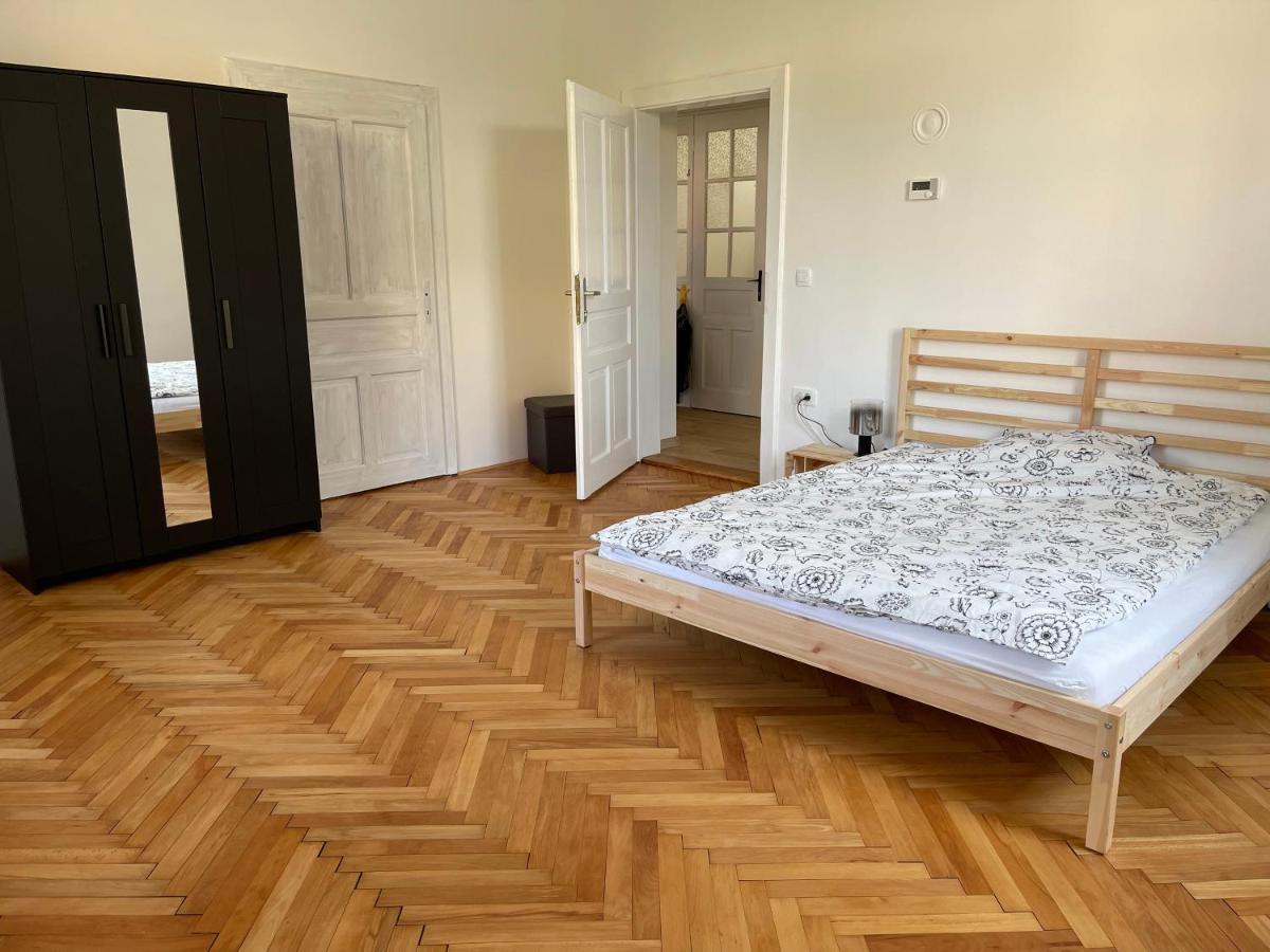 Pirc Apartment On Dunajska Street Lubiana Esterno foto
